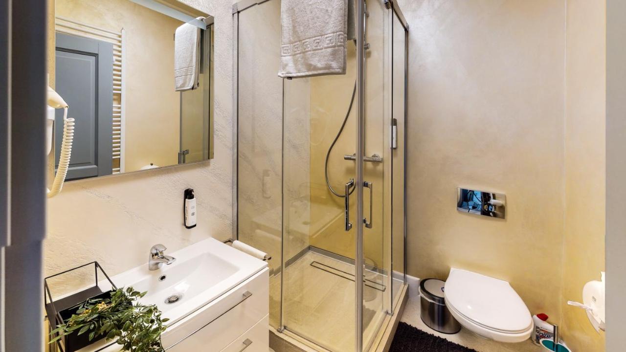 Hotel Angel Sofia Fălticeni Dış mekan fotoğraf