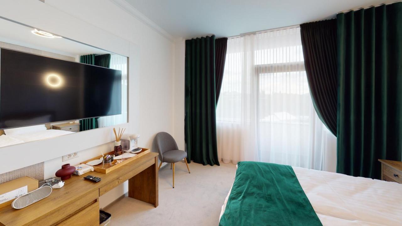 Hotel Angel Sofia Fălticeni Dış mekan fotoğraf