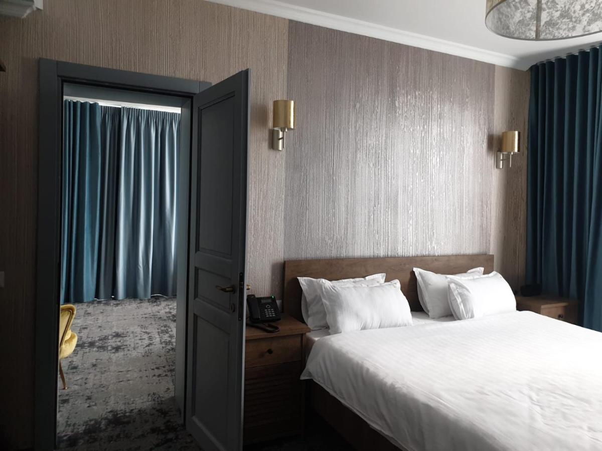 Hotel Angel Sofia Fălticeni Dış mekan fotoğraf